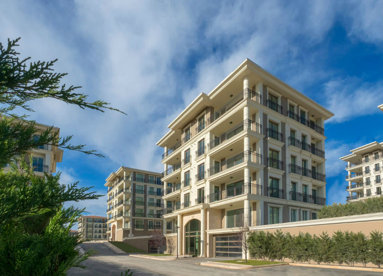 2+1 Apartments With French Windows And Balconies In Mansions