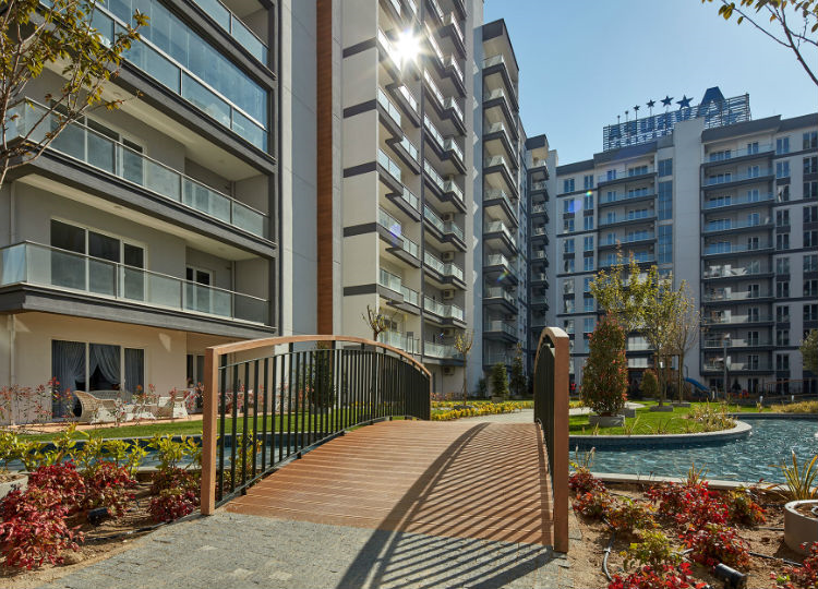 3+1 Flats Reflects The Happiness Inside With Balconies And Terraces